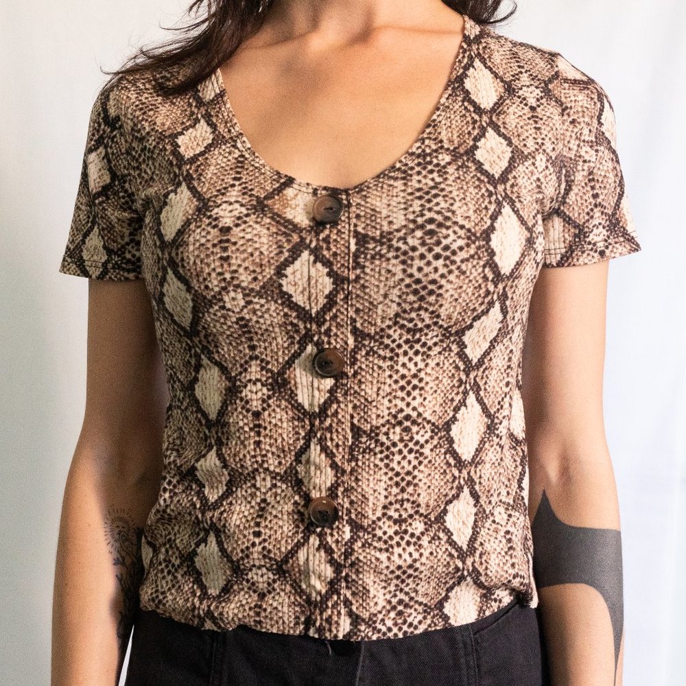Snake Skin Tee - Picture 4 of 4